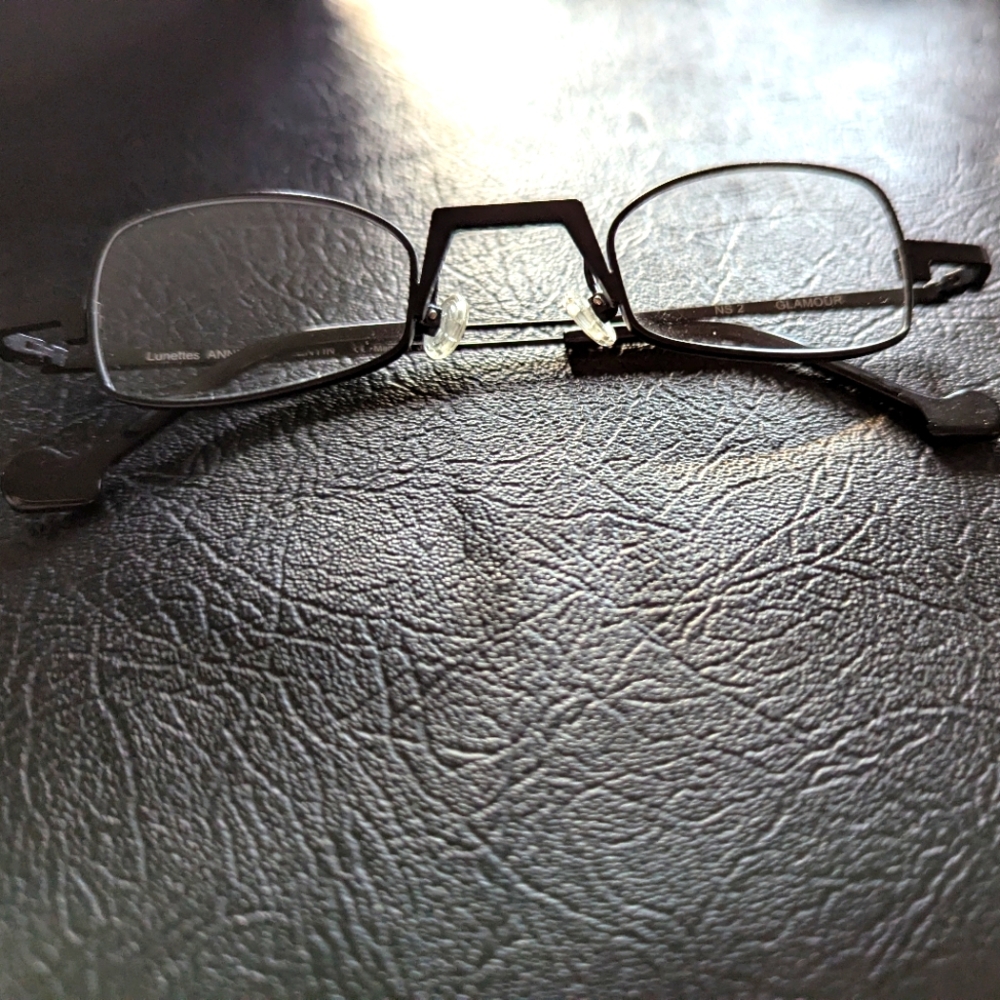 Anne et Valentin Lunettes eyeglass frames